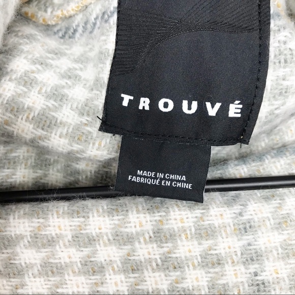 TROUVÉ Reversible Hooded Plaid Cape Shawl - Picture 8 of 11